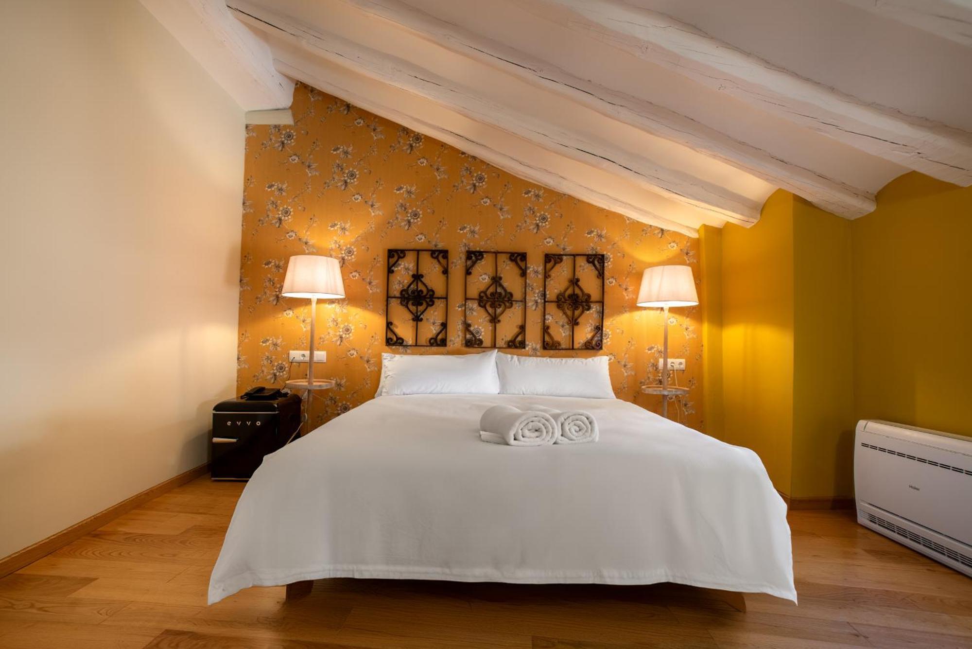 Hotel-Boutique By Gonzalo Sesma Cervera del Río Alhama Kültér fotó